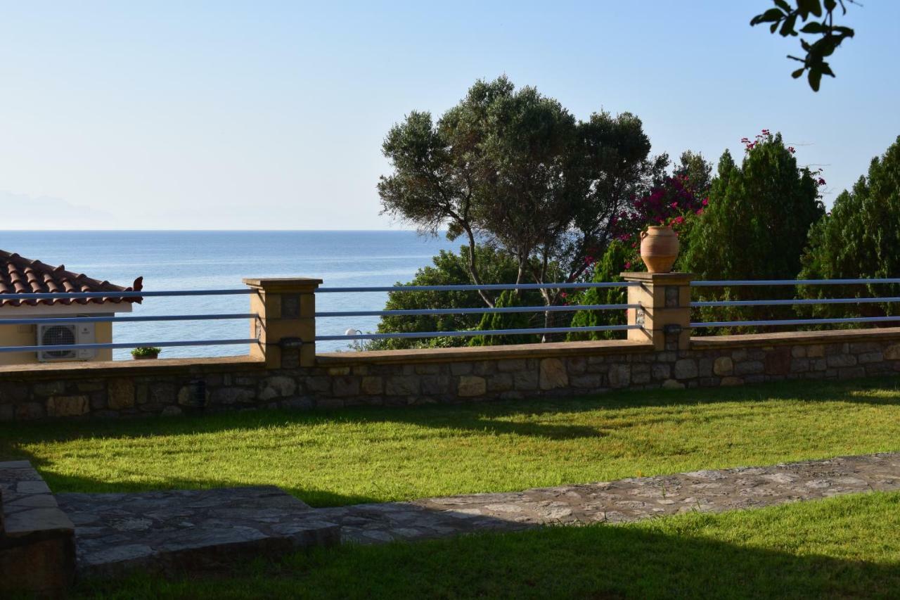 Alexandros Seaside Family Apartments & Villas - Paradise, 7' From Petalidi Kalamaki  Extérieur photo