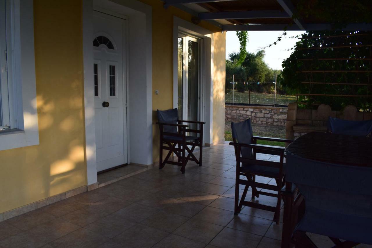 Alexandros Seaside Family Apartments & Villas - Paradise, 7' From Petalidi Kalamaki  Extérieur photo