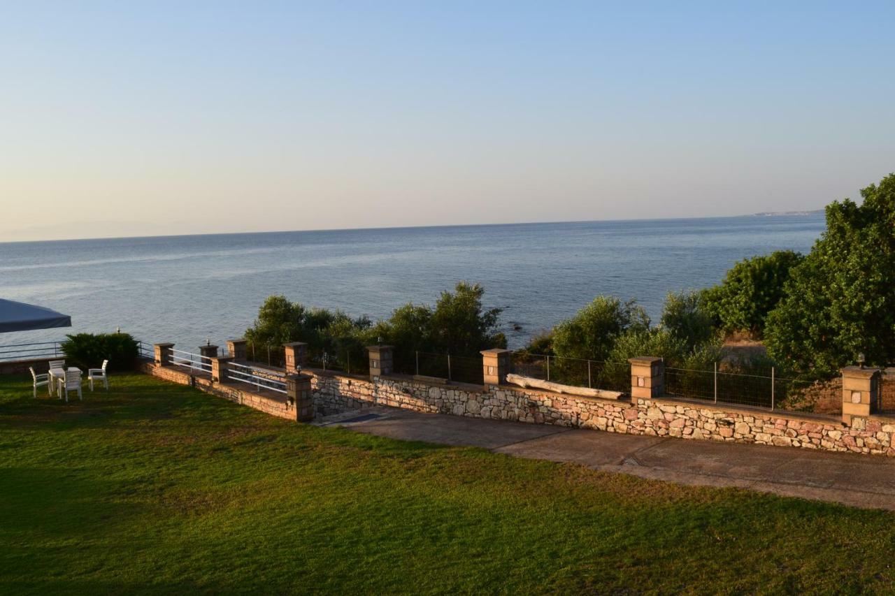 Alexandros Seaside Family Apartments & Villas - Paradise, 7' From Petalidi Kalamaki  Extérieur photo