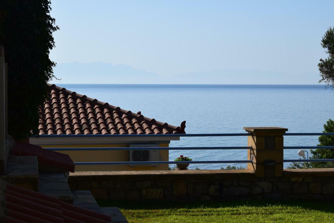 Alexandros Seaside Family Apartments & Villas - Paradise, 7' From Petalidi Kalamaki  Extérieur photo