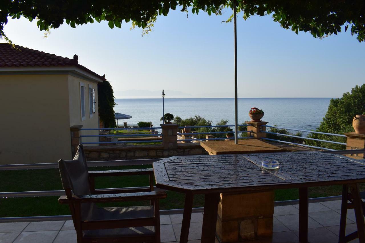 Alexandros Seaside Family Apartments & Villas - Paradise, 7' From Petalidi Kalamaki  Extérieur photo